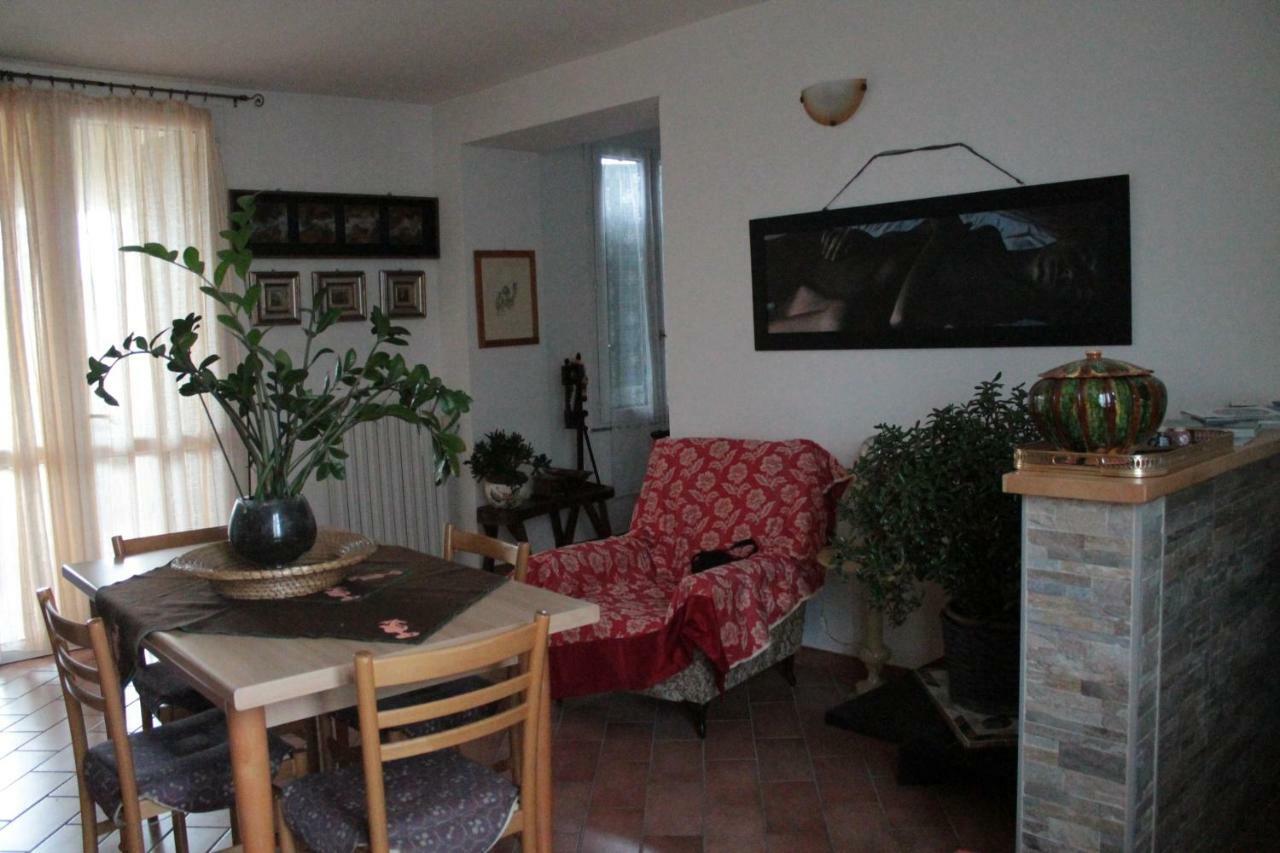 Le Ruote Bed & Breakfast Vezzano sul Crostolo Exterior photo